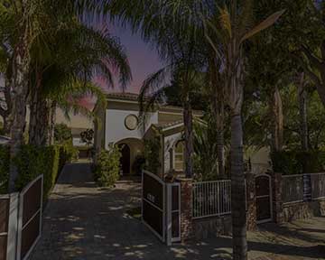 11010 Memory Park Ave., Mission Hills, CA